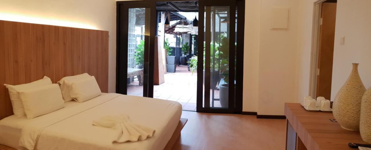 Lot 33 Boutique Hotel Pantai Cenang  Dış mekan fotoğraf